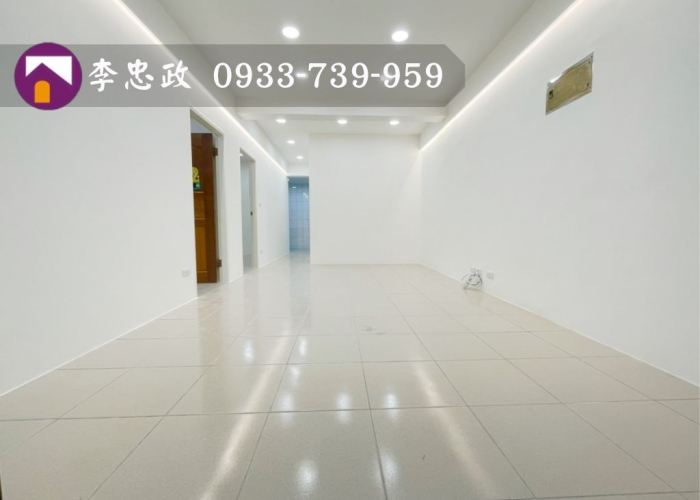 售🏠土城中央路│一樓公寓│門前停車方便➤李忠政大家房屋0933739959│土城房地產│買房賣屋│土城醫院長庚│土城日月光│土城重劃區│李忠政大家房屋│樂晴市│土城重劃區建案2022